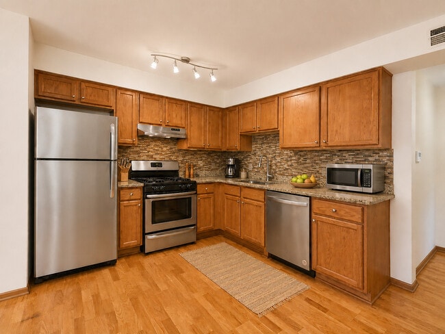 Building Photo - 2453 S Archer Ave