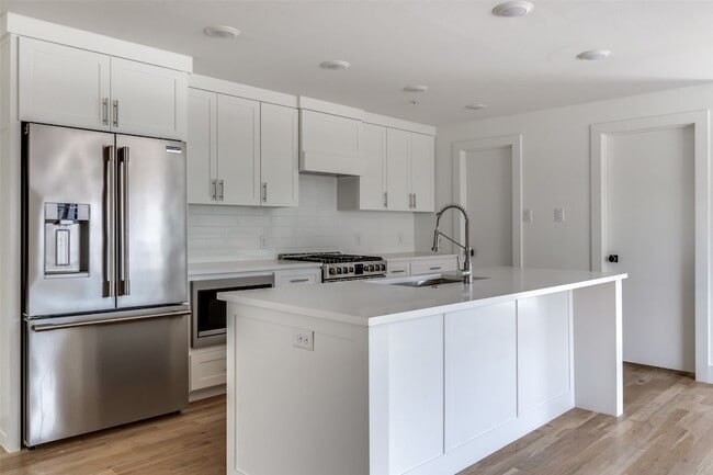 Foto del edificio - 1612 Grigsby Ave