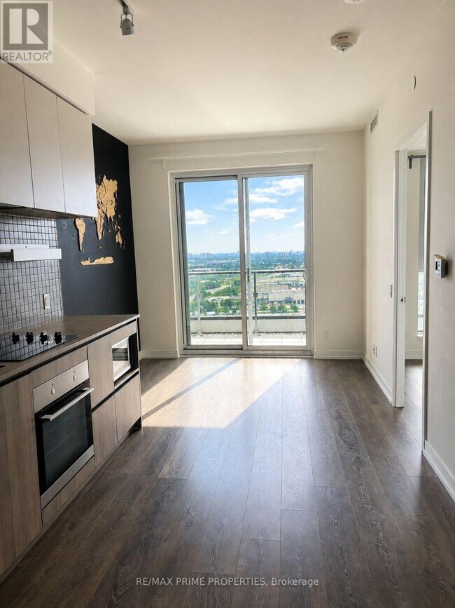 Photo du bâtiment - 950 Portage Pkwy