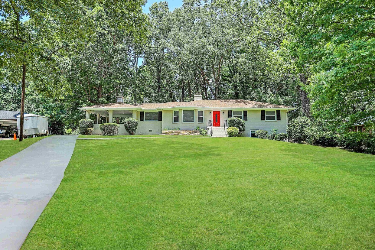 Foto principal - 2059 W Cedar Ln SW
