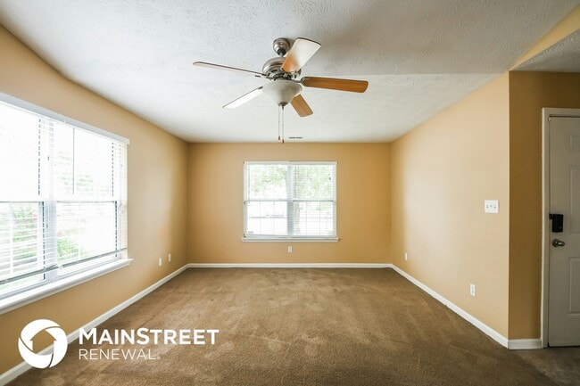 Building Photo - 5136 Hodson Pl