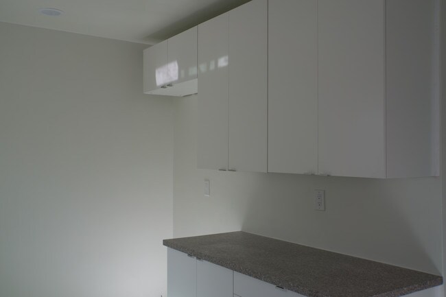 Cocina - 4554 W 163rd St