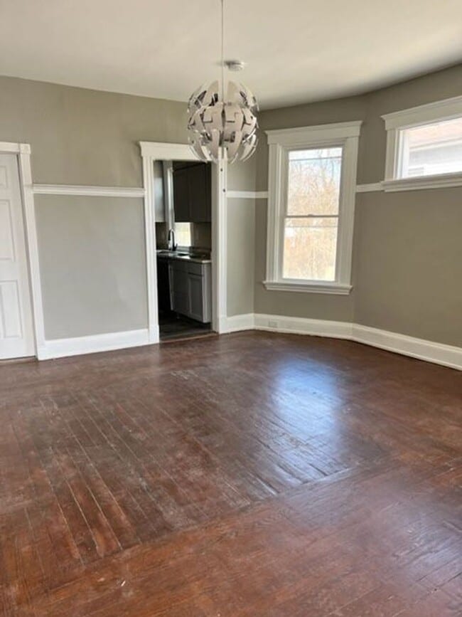 Building Photo - 1326 Chapel St