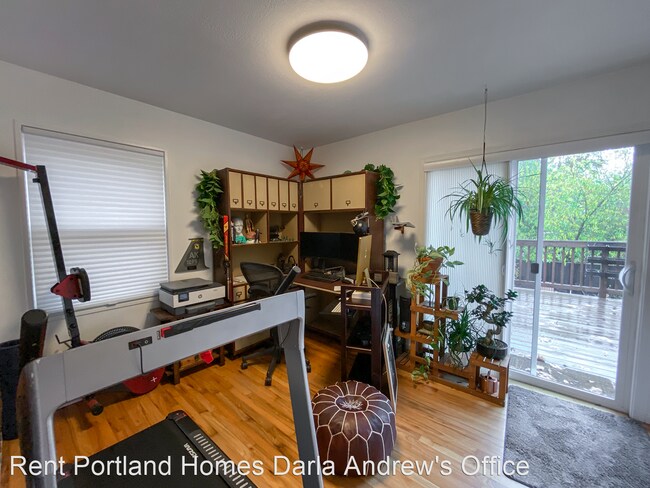 Foto del edificio - 2 br, 1 bath House - 9100 SW 23rd Dr