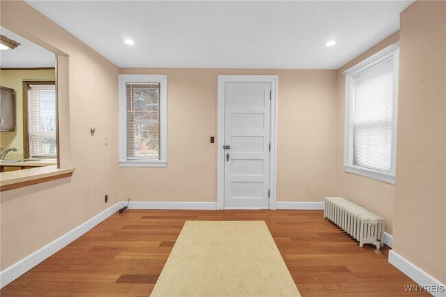 Foto del edificio - 530 Linwood Ave