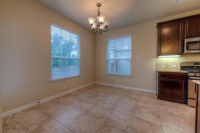 Building Photo - 8608 White Ibis Dr