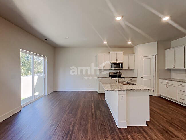 Foto del edificio - 19226 15th Ave Ct E