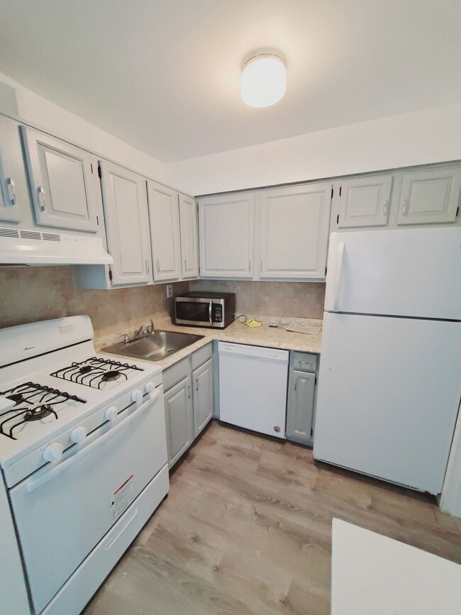 Photo - 125 Prospect St Apartment