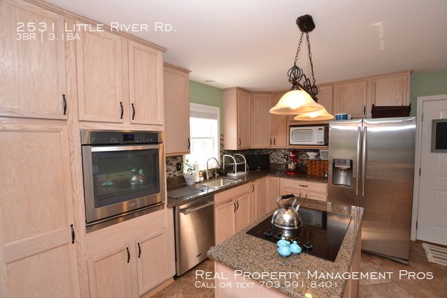 Foto del edificio - 2531 Little River Rd