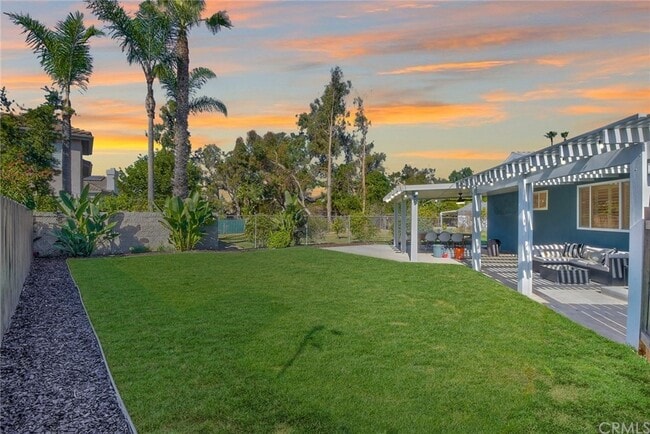 Foto del edificio - 2642 Davis Pl