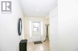 Photo du bâtiment - 6399 Spinnaker Cir