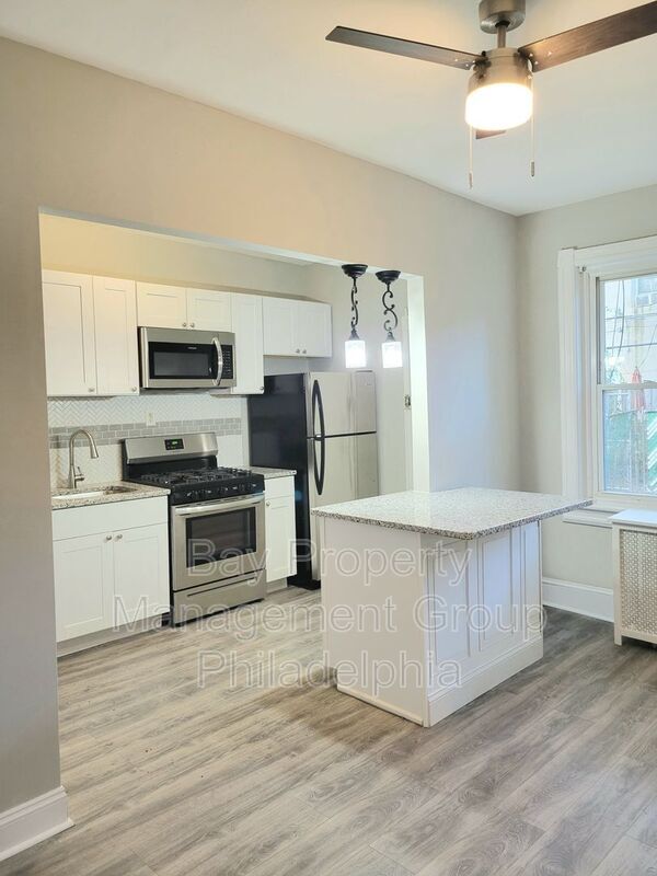 Foto del edificio - 6418 N Norwood St