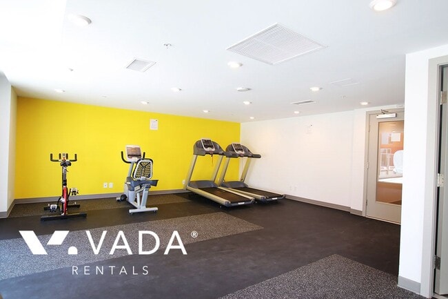 Building Photo - The Heatley in Strathcona 1 Bedroom Apartm...