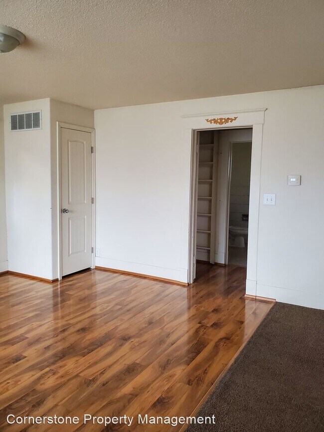 Foto del edificio - 3 br, 2 bath House - 423 Holly St.