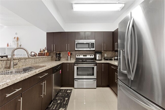 Foto del edificio - 4910 NW 79th Ave