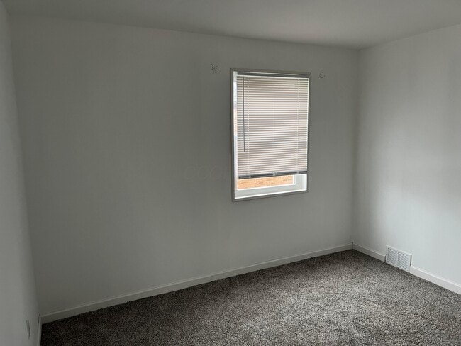 Foto del edificio - 50 N Hampton Rd