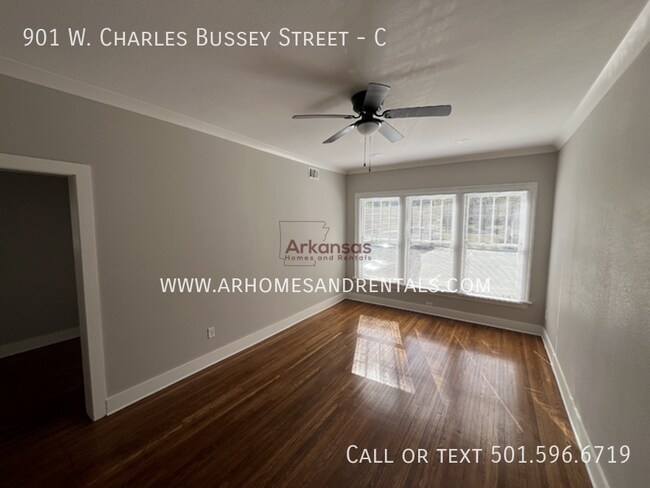 Foto del edificio - 901 W Charles Bussey Ave