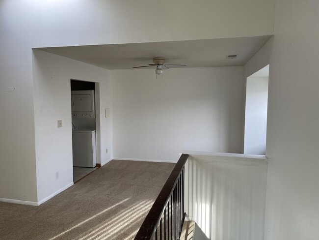 Building Photo - 1724 Crimson Tree Way