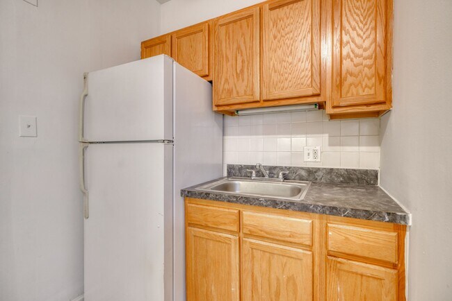 Foto del edificio - 2348 Eutaw Pl