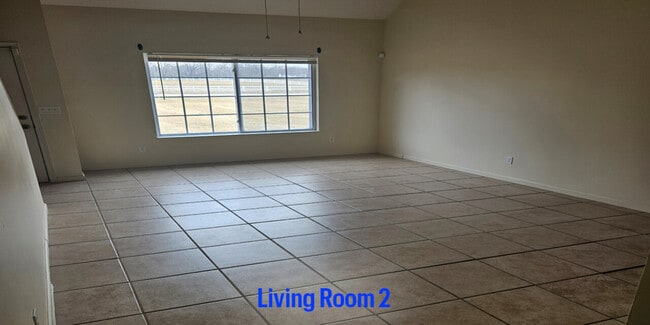Building Photo - 115 Longacre Dr