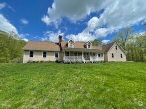 Building Photo - 170 Rabbit Hill Rd