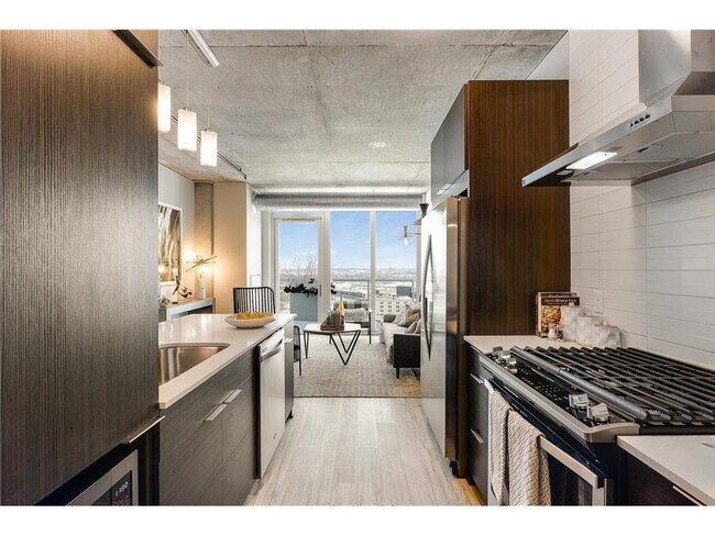Building Photo - 315 1st Ave NE