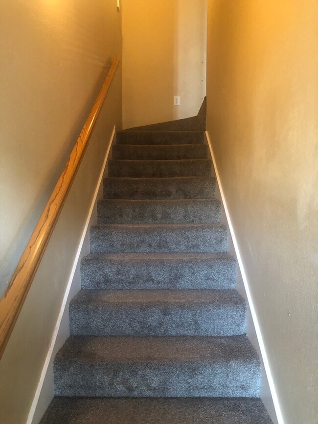 stairwell - 2910 Meridian Plz
