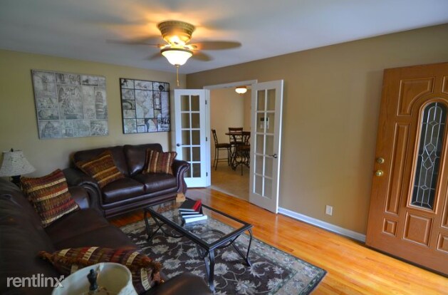 Building Photo - 3 br, 2 bath House - 840 Bradford Ave