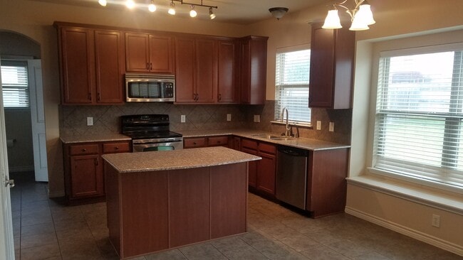 Photo - 12304 Coral Dr House