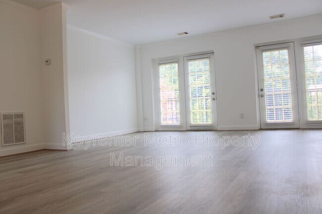 Building Photo - 14115 Yorkshire Woods Dr