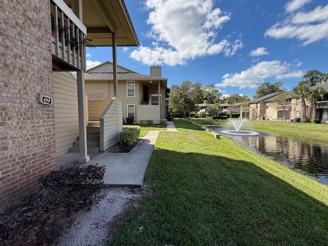 Photo - Beautiful Ground-Floor 2 Bedroom, 2 Bathro... Apartment