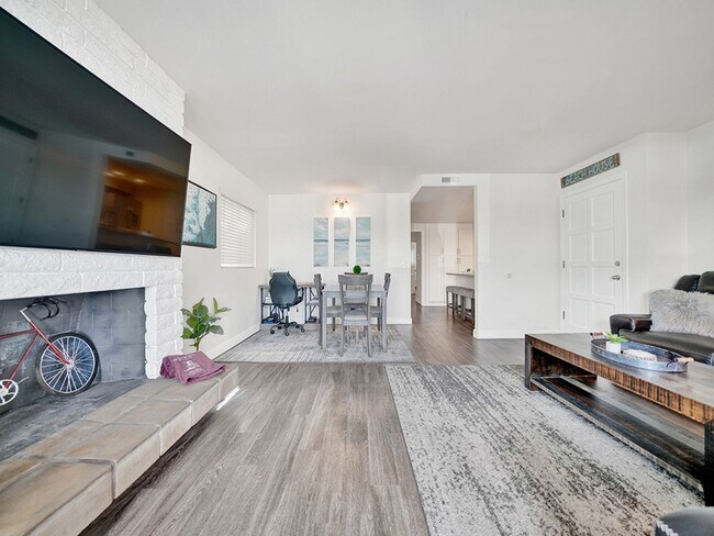 Foto del edificio - 7405 Seashore Dr