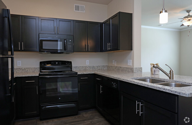 2 Br, Kitchen - 9th Avenue Station