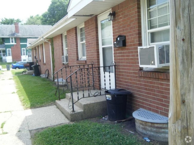 Building Photo - 1005 Garfield Ave