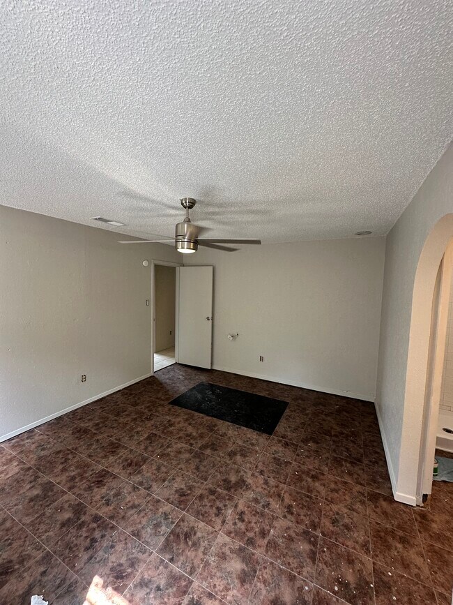 Foto del edificio - 3628 Blossom Trail
