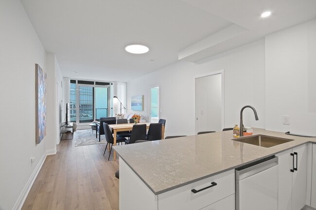 Building Photo - 208 Queens Quay W