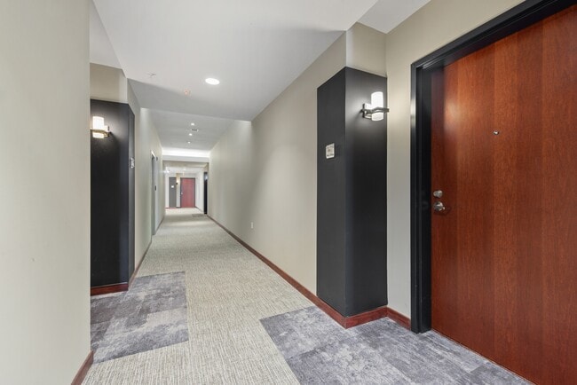 Building Photo - 1209 N Charles St