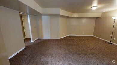 Building Photo - 4000 Mount Airey Dr