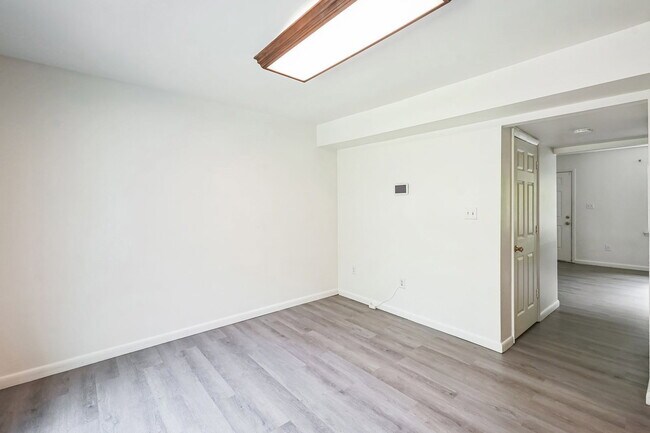 Foto del edificio - 46866 Patuxent Rd