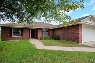 Building Photo - 7926 Brook Trail Cir