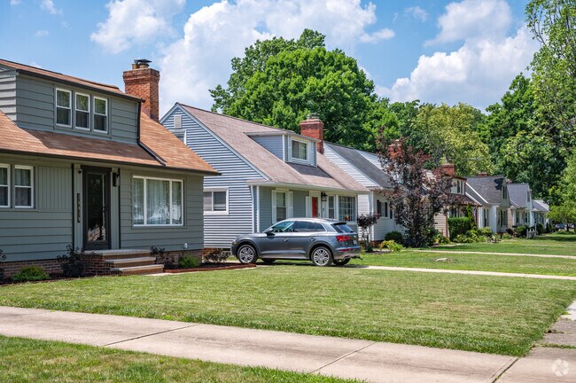 Homes neatly line the streets of Middleburg Heights.