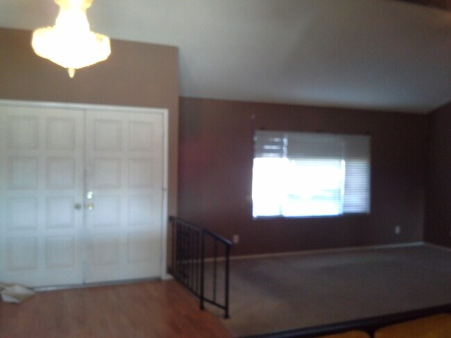 Foto del edificio - 8350 N 50th Dr