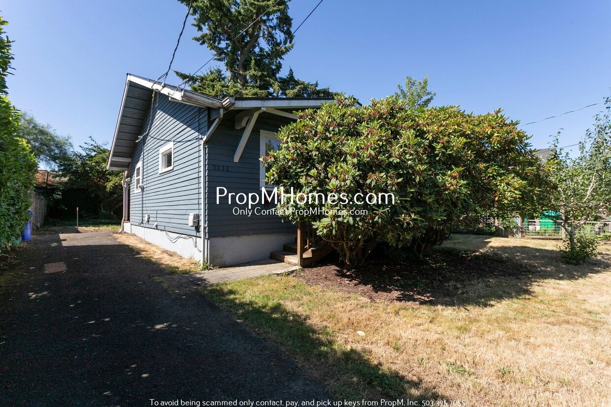 Two Bedroom Bungalow in NE Portland! - Two Bedroom Bungalow in NE Portland!