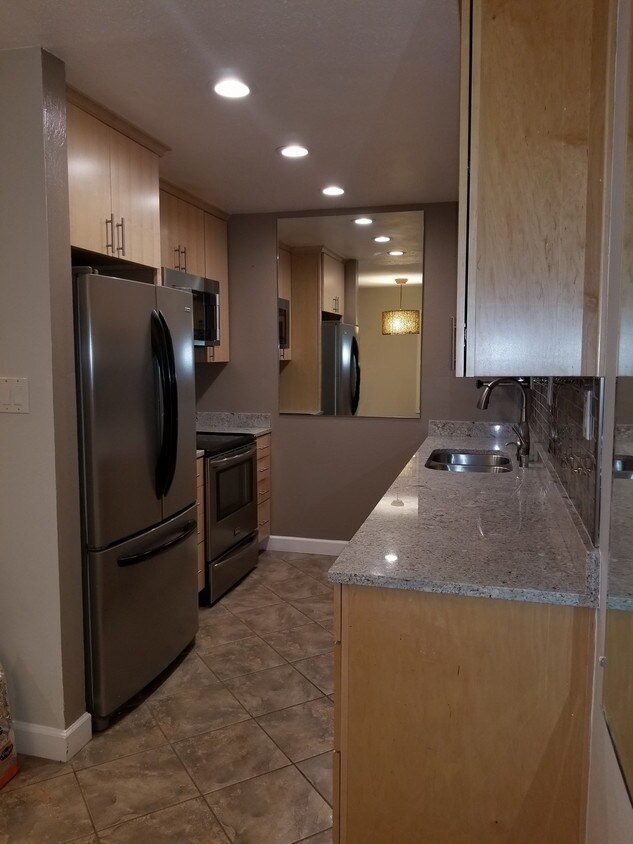 Foto del edificio - 2700 Oak Rd