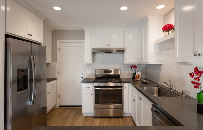 Building Photo - 15821 Bella Tierra Ct