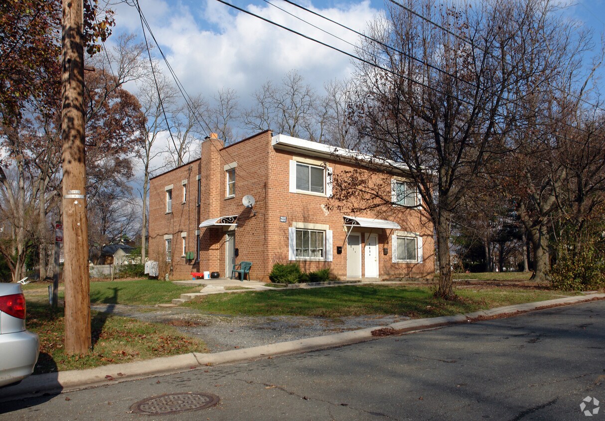 Building Photo - 201-203 Dawson Ave
