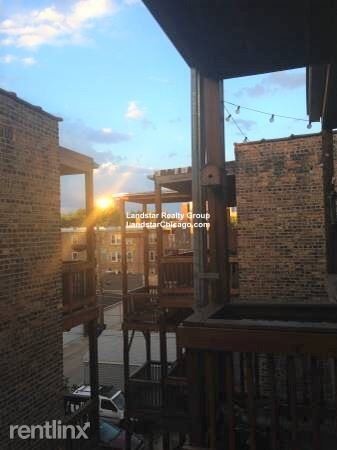 Building Photo - 1 br, 1 bath Apartment - 1356 W Winnemac Ave