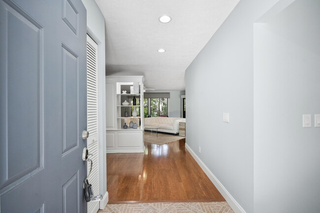 Foto del edificio - 5300 SE Schooner Oaks Way