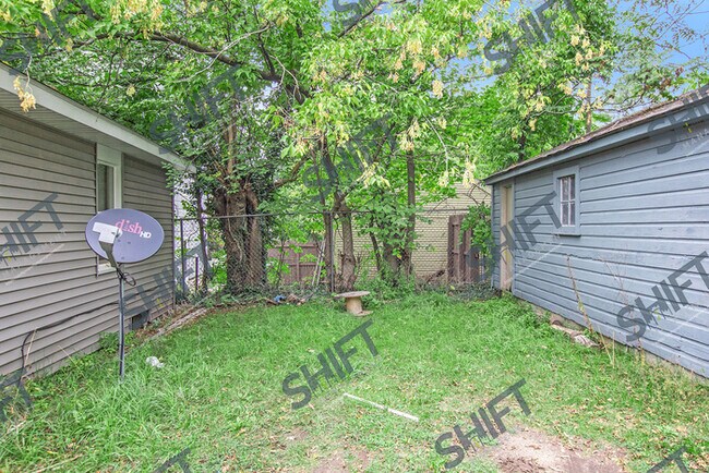 Foto del edificio - 1714 Eastern - newly updated two bedroom u...