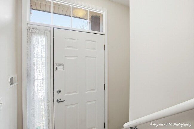 Foto del edificio - 228 Station Park Cir